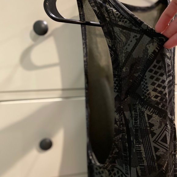 Muscle tank - Picture 3 of 4